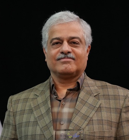 دکتر آیین محمدی